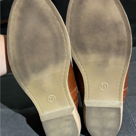 Universal Threads Short Brown Boots - Picture 6 of 6